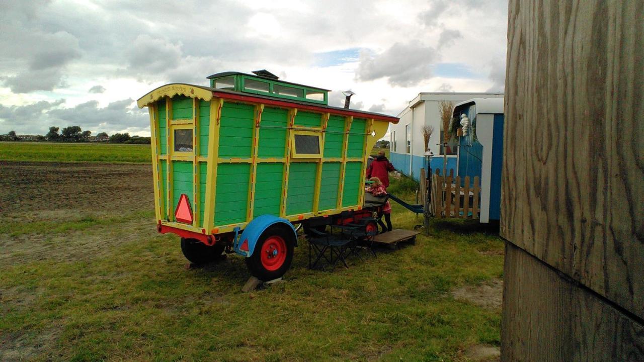 B&B Boerderij Rust, In Pipowagens! Den Helder Bagian luar foto