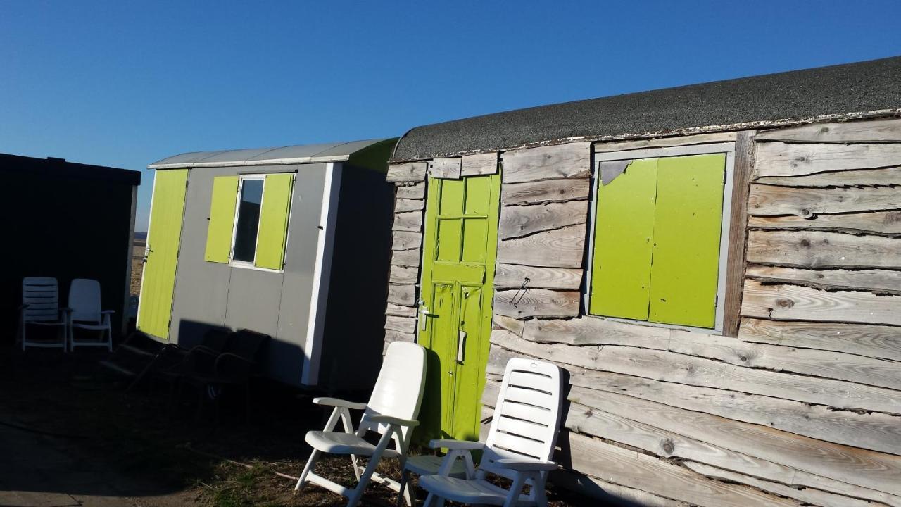 B&B Boerderij Rust, In Pipowagens! Den Helder Bagian luar foto